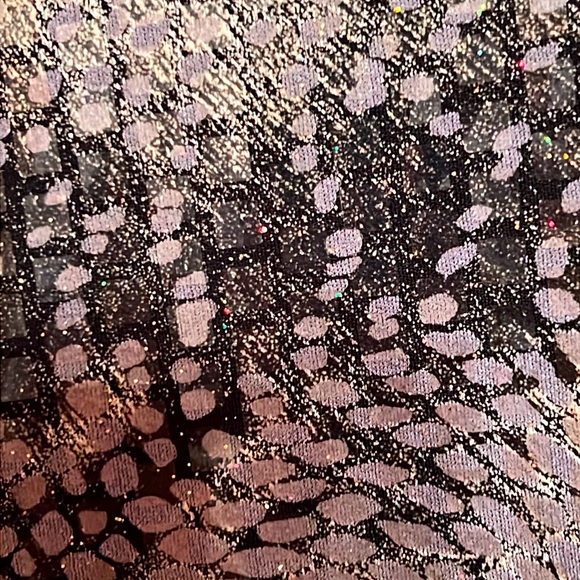 Jackets Galore. Silver Pattern Jacket with small sparkles inside. Size S. Korea - Picture 6 of 9